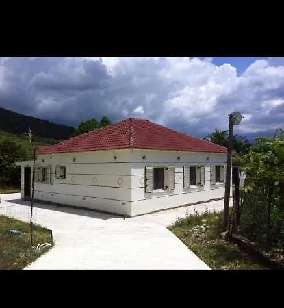 Izvor Holiday home Tepelene