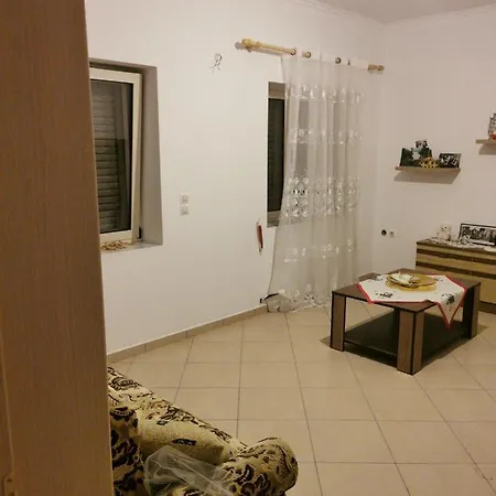 Izvor Holiday home Tepelene